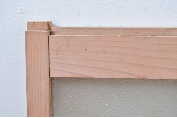 アンティーク建具　大正ロマンなデザインが魅力的な木味感じる窓1枚(ガラス戸、引き戸)(R-080990)