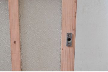 アンティーク建具　大正ロマンなデザインが魅力的な木味感じる窓1枚(ガラス戸、引き戸)(R-080990)