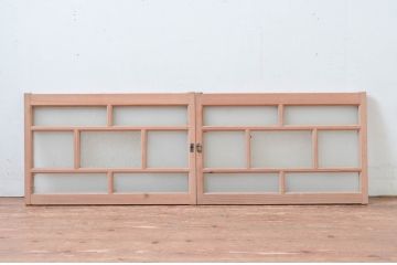 アンティーク建具　大正ロマンなデザインが魅力的な木味感じる窓2枚セット(引き戸、ガラス窓)(R-080991)