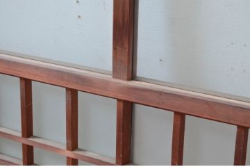 アンティーク建具　格子入り　どこか懐かしい雰囲気漂うガラス窓2枚セット(ガラス戸、引き戸)(R-080992)