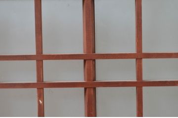 アンティーク建具　格子入り　どこか懐かしい雰囲気漂うガラス窓2枚セット(ガラス戸、引き戸)(R-080992)