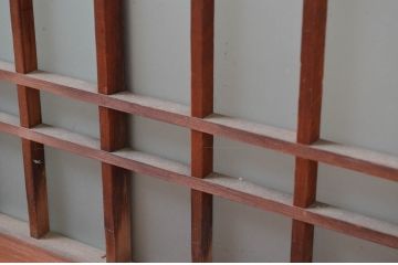 アンティーク建具　格子入り　どこか懐かしい雰囲気漂うガラス窓2枚セット(ガラス戸、引き戸)(R-080992)