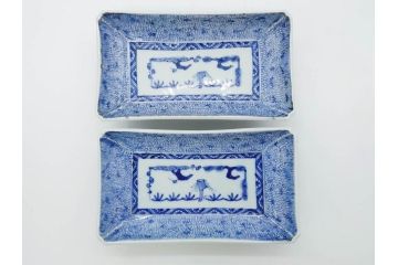 江戸期　成化年製　古伊万里　染付　微塵唐草　松竹梅文　約21cm　6.7寸　細かな絵付けが魅力の長皿2枚セット(角皿、和食器、和皿、六寸七分)(R-080998)