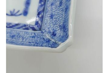 江戸期　成化年製　古伊万里　染付　微塵唐草　松竹梅文　約21cm　6.7寸　細かな絵付けが魅力の長皿2枚セット(角皿、和食器、和皿、六寸七分)(R-080998)