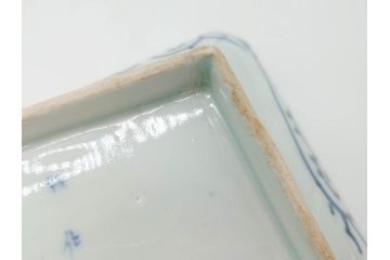 江戸期　成化年製　古伊万里　染付　微塵唐草　松竹梅文　約21cm　6.7寸　細かな絵付けが魅力の長皿2枚セット(角皿、和食器、和皿、六寸七分)(R-080998)