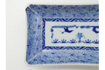 江戸期　成化年製　古伊万里　染付　微塵唐草　松竹梅文　約20cm　6.6寸　お料理を引き立ててくれる長皿2枚セット(角皿、和食器、和皿、六寸六分)(R-080999)