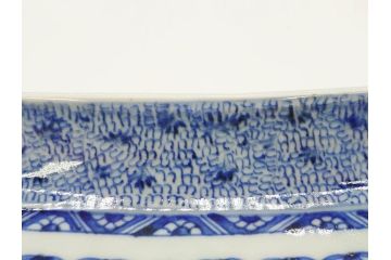 江戸期　成化年製　古伊万里　染付　微塵唐草　松竹梅文　約20cm　6.6寸　お料理を引き立ててくれる長皿2枚セット(角皿、和食器、和皿、六寸六分)(R-080999)