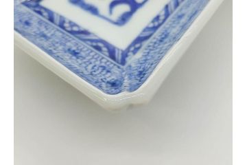 江戸期　成化年製　古伊万里　染付　微塵唐草　松竹梅文　約20cm　6.6寸　お料理を引き立ててくれる長皿2枚セット(角皿、和食器、和皿、六寸六分)(R-080999)