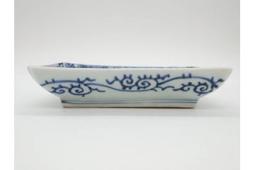 江戸期　成化年製　古伊万里　染付　微塵唐草　松竹梅文　約20cm　6.6寸　お料理を引き立ててくれる長皿2枚セット(角皿、和食器、和皿、六寸六分)(R-080999)