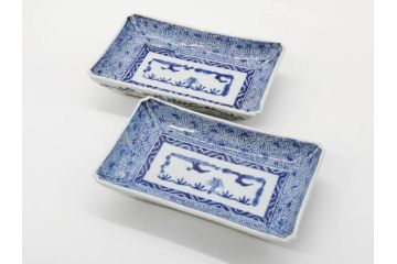 江戸期　成化年製　古伊万里　染付　微塵唐草　松竹梅文　約20cm　6.6寸　匠の美技が光る長皿2枚セット(角皿、和食器、和皿、六寸六分)(R-081000)