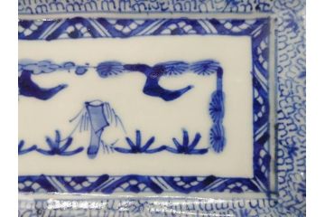 江戸期　成化年製　古伊万里　染付　微塵唐草　松竹梅文　約20cm　6.6寸　匠の美技が光る長皿2枚セット(角皿、和食器、和皿、六寸六分)(R-081000)