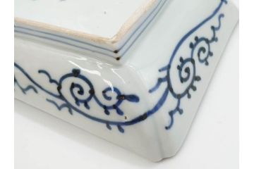 江戸期　成化年製　古伊万里　染付　微塵唐草　松竹梅文　約20cm　6.6寸　匠の美技が光る長皿2枚セット(角皿、和食器、和皿、六寸六分)(R-081000)
