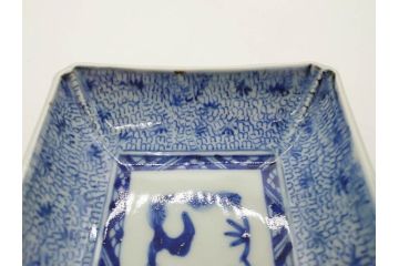 江戸期　成化年製　古伊万里　染付　微塵唐草　松竹梅文　約20cm　6.6寸　落ち着いた佇まいの長皿2枚セット(角皿、和食器、和皿、六寸六分)(R-081001)