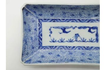 江戸期　成化年製　古伊万里　染付　微塵唐草　松竹梅文　約20cm　6.6寸　落ち着いた佇まいの長皿2枚セット(角皿、和食器、和皿、六寸六分)(R-081001)