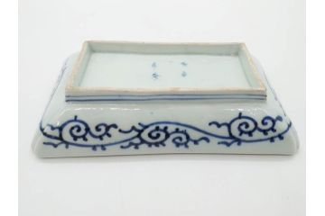 江戸期　成化年製　古伊万里　染付　微塵唐草　松竹梅文　約20cm　6.6寸　落ち着いた佇まいの長皿2枚セット(角皿、和食器、和皿、六寸六分)(R-081001)