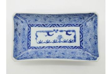 江戸期　成化年製　古伊万里　染付　微塵唐草　松竹梅文　約21cm　6.7寸　和の雰囲気漂う長皿2枚セット(角皿、和食器、和皿、六寸七分)(R-081002)