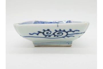 江戸期　成化年製　古伊万里　染付　微塵唐草　松竹梅文　約21cm　6.7寸　和の雰囲気漂う長皿2枚セット(角皿、和食器、和皿、六寸七分)(R-081002)