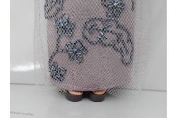 GIORGIO ARMANI BARBIE DOLL(ジョルジオ アルマーニ バービー人形)　高さ 約30cm　エレガントな雰囲気が魅力の人形(LIMITED EDITION 、リミテッドエディション、COLLECTIBLES、共箱付き)(R-081005)