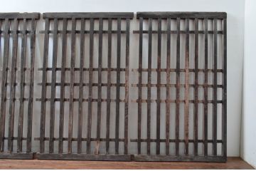 アンティーク建具　時代を経た趣が感じられる荒格子窓1組、4枚セット(格子戸、引き戸)(R-081016)
