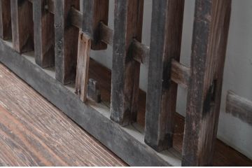 アンティーク建具　時代を経た趣が感じられる荒格子窓1組、4枚セット(格子戸、引き戸)(R-081016)