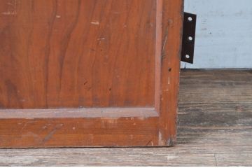 アンティーク建具　木の温かみある風合いが魅力的なドア1枚(扉、ガラス扉、木製扉)(R-081024)