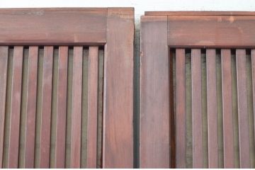 アンティーク建具　風情のある佇まいが魅力的な裏障子付きの格子戸2枚セット(引き戸、障子戸、ガラス戸)(R-081026)