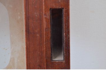 アンティーク建具　腰板欅(ケヤキ)材　裏障子付きの幅狭格子戸2枚セット(引き戸、障子戸、ガラス戸)(R-081027)