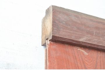 アンティーク建具　欅(ケヤキ)材　栗材　庄内地方　重厚感のある金具が目を惹かれる迫力のある蔵戸1枚(玄関戸、引き戸)(R-081029)