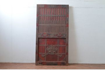 アンティーク建具　最高級　重厚感のある金具が魅力的な格子蔵戸(玄関戸、引き戸)(R-081030)