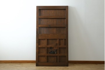 アンティーク建具　最高級　重厚感のある金具が魅力的な格子蔵戸　(R-081030)