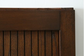 アンティーク建具　最高級　重厚感のある金具が魅力的な格子蔵戸　(R-081030)