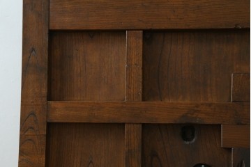 アンティーク建具　最高級　重厚感のある金具が魅力的な格子蔵戸　(R-081030)
