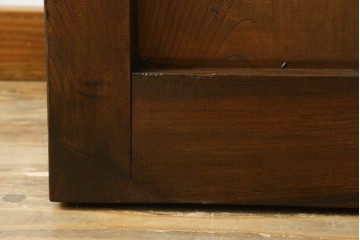 アンティーク建具　最高級　重厚感のある金具が魅力的な格子蔵戸　(R-081030)