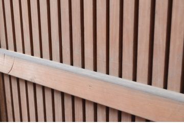 アンティーク建具　上手物!!　関西地方　上質な和の空間を演出する作りの良い格子蔵戸1枚(格子戸、引き戸、玄関戸)(R-081032)