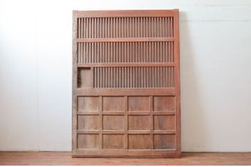 アンティーク建具　大振り!!　総欅(ケヤキ)材　経年によって増した味わいが魅力の大きな格子蔵戸1枚(引き戸、玄関戸、格子戸)(R-081033)