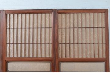 アンティーク建具　最高級!!　上手物!!　腰板欅(ケヤキ)材　上質な和の空間を演出する凝った作りの格子戸4枚セット(障子戸、引き戸)(R-081040)
