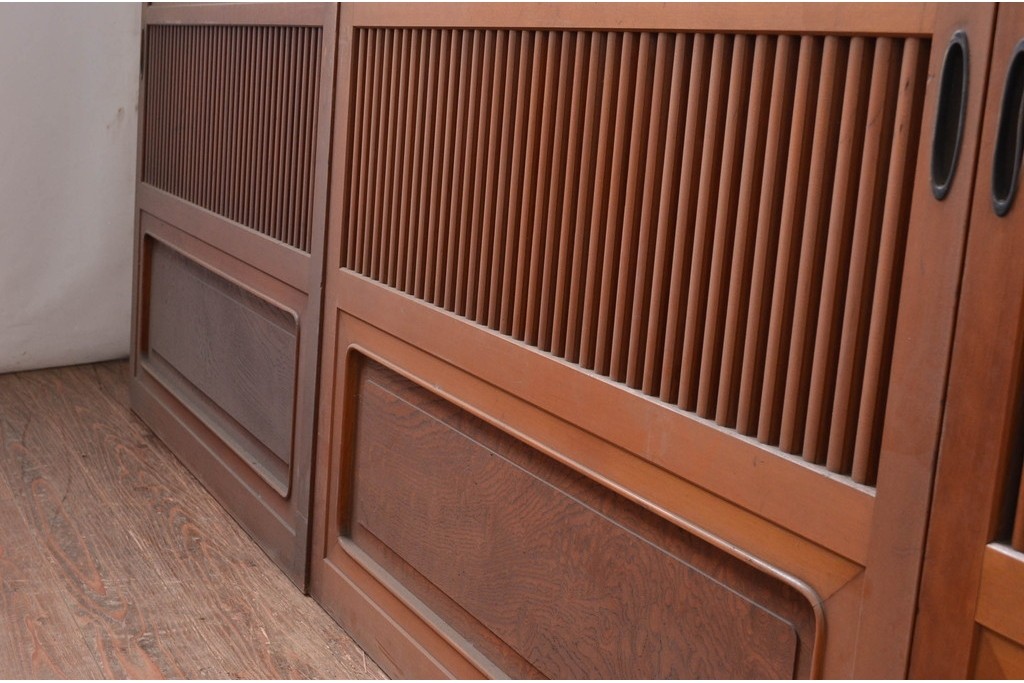 アンティーク建具　激レア!!　希少　特注品　腰板欅(ケヤキ)材　玉杢　両面格子仕上げが見事な最高級のガラス入り格子戸4枚セット　(R-081041)