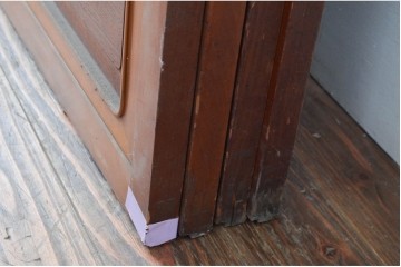 アンティーク建具　激レア!!　希少　特注品　腰板欅(ケヤキ)材　玉杢　両面格子仕上げが見事な最高級のガラス入り格子戸4枚セット　(R-081041)