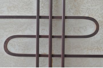 アンティーク建具　希少デザイン　3種類の素敵なデザインが楽しめる組子入りガラス扉1枚(ドア、木製扉)(R-081042)