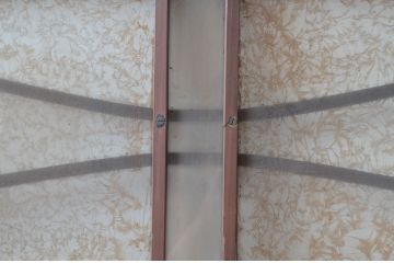 アンティーク建具　希少デザイン　3種類の素敵なデザインが楽しめる組子入りガラス扉1枚(ドア、木製扉)(R-081043)