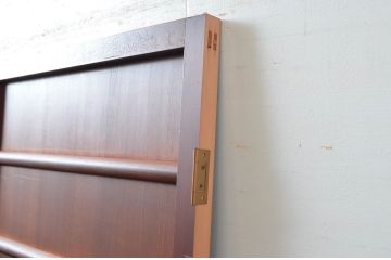 アンティーク建具　長い歴史を刻んだ風合いが魅力的な扉1枚(ドア、板戸、舞良戸、まいらど)(R-081047)