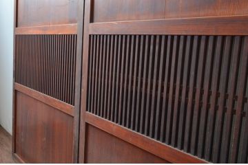 アンティーク建具　ガラス入り!経年による風合いが趣き深い幅広格子帯戸2枚セット(格子戸、引き戸、板戸)(R-081051)