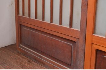 アンティーク建具　優しい木味があたたかみを感じるガラス戸4枚セット(引き戸)(R-081053)