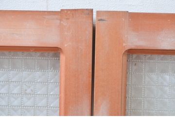 アンティーク建具　大正ロマンな雰囲気醸し出す大判なプレスガラスの窓2枚セット(引き戸、ガラス戸)(R-081054)