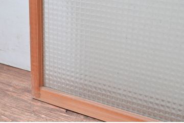 アンティーク建具　大正ロマンな雰囲気醸し出す大判なプレスガラスの窓2枚セット(引き戸、ガラス戸)(R-081054)