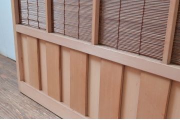 アンティーク建具　無双腰板が涼しげな和の空間を演出する夏戸2枚(簾戸、簀戸、葭戸、夏障子、葦戸、引き戸)(R-081069)