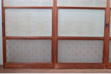 アンティーク建具　高級特注品!!　上品で凝ったデザインが魅力的な組子入り雪見障子戸4枚セット(猫間障子戸、擦り上げ障子戸、擦上障子戸、引き戸、ガラス戸)(R-081070)