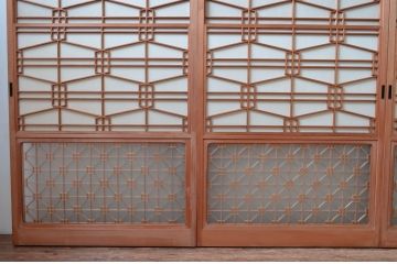 アンティーク建具　高級特注品!!　上品で凝ったデザインが魅力的な組子入り雪見障子戸4枚セット(猫間障子戸、擦り上げ障子戸、擦上障子戸、引き戸、ガラス戸)(R-081071)