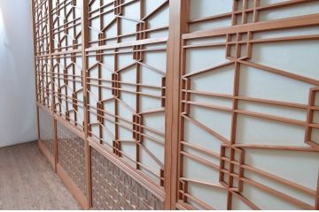 アンティーク建具　高級特注品!!　上品で凝ったデザインが魅力的な組子入り雪見障子戸4枚セット(猫間障子戸、擦り上げ障子戸、擦上障子戸、引き戸、ガラス戸)(R-081071)