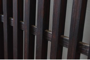 アンティーク建具　粋な風情感じる荒格子戸1枚(格子戸、引き戸、建具)(R-081076)